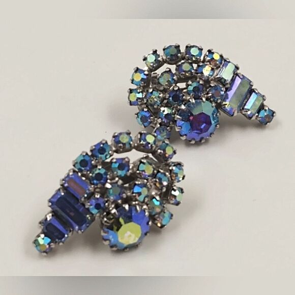 Continental Vintage Blue Borealis Rhinestone Clip On Earrings - Picture 11 of 16